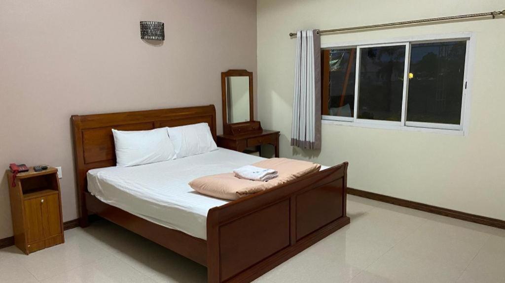 Prakaithong Hotel Amphoe Sawang Daen Din Экстерьер фото