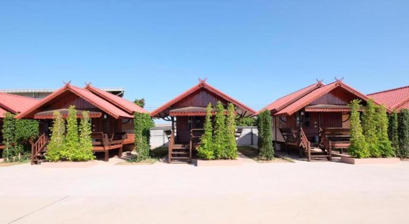 Prakaithong Hotel Amphoe Sawang Daen Din Экстерьер фото