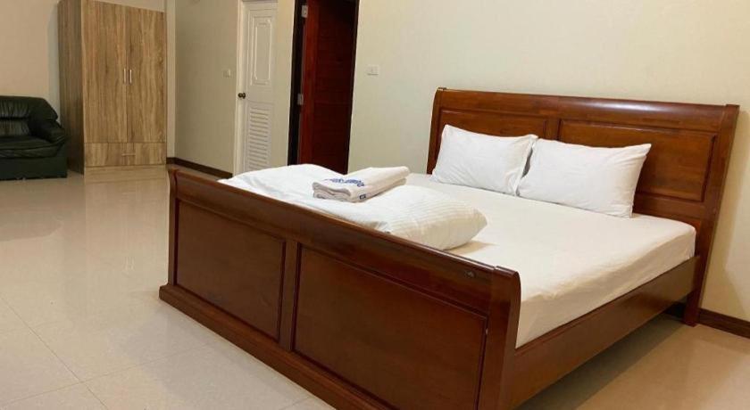 Prakaithong Hotel Amphoe Sawang Daen Din Экстерьер фото