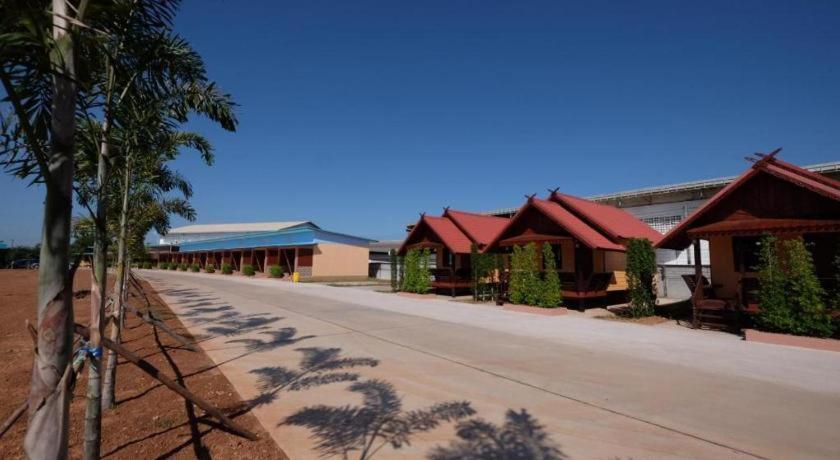 Prakaithong Hotel Amphoe Sawang Daen Din Экстерьер фото